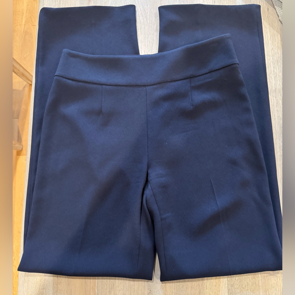 Elie Tahari Classic Deep Navy Luxurious Dress Pants - Size 6